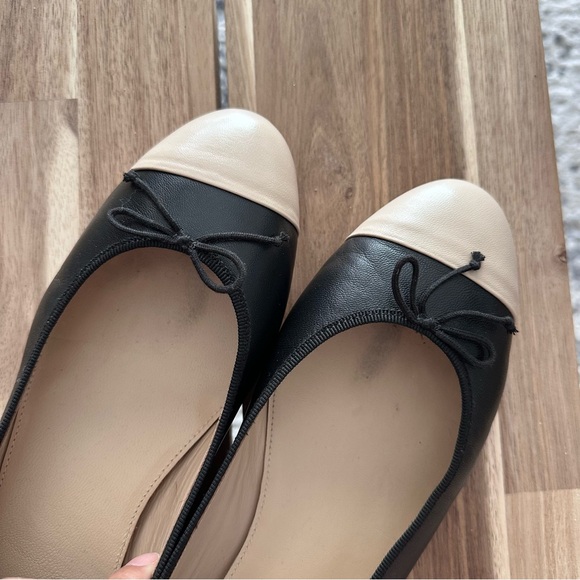 *SOLD* J.Crew Women's Ballet Leather Flats with Cap Tie in Black & Tan US 10 - Picture 3 of 12